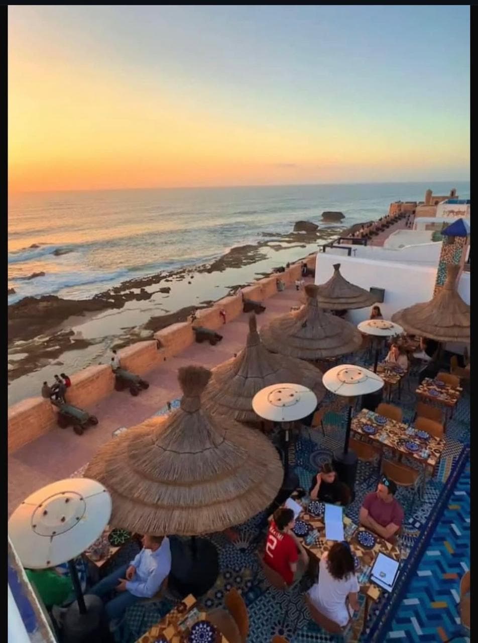 Travelers enjoying a private tour across Morocco with Chames